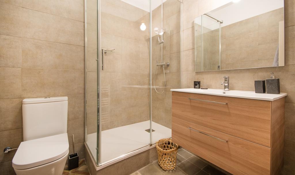 You Stylish Boutique Apartments Барселона Экстерьер фото